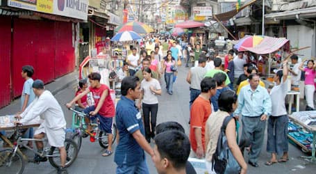placera-manila-filippinerna-asien-Foto-Texugo-Wikipedia-CC.jpg