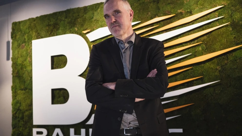 Jon Karlung 1 bahnhof