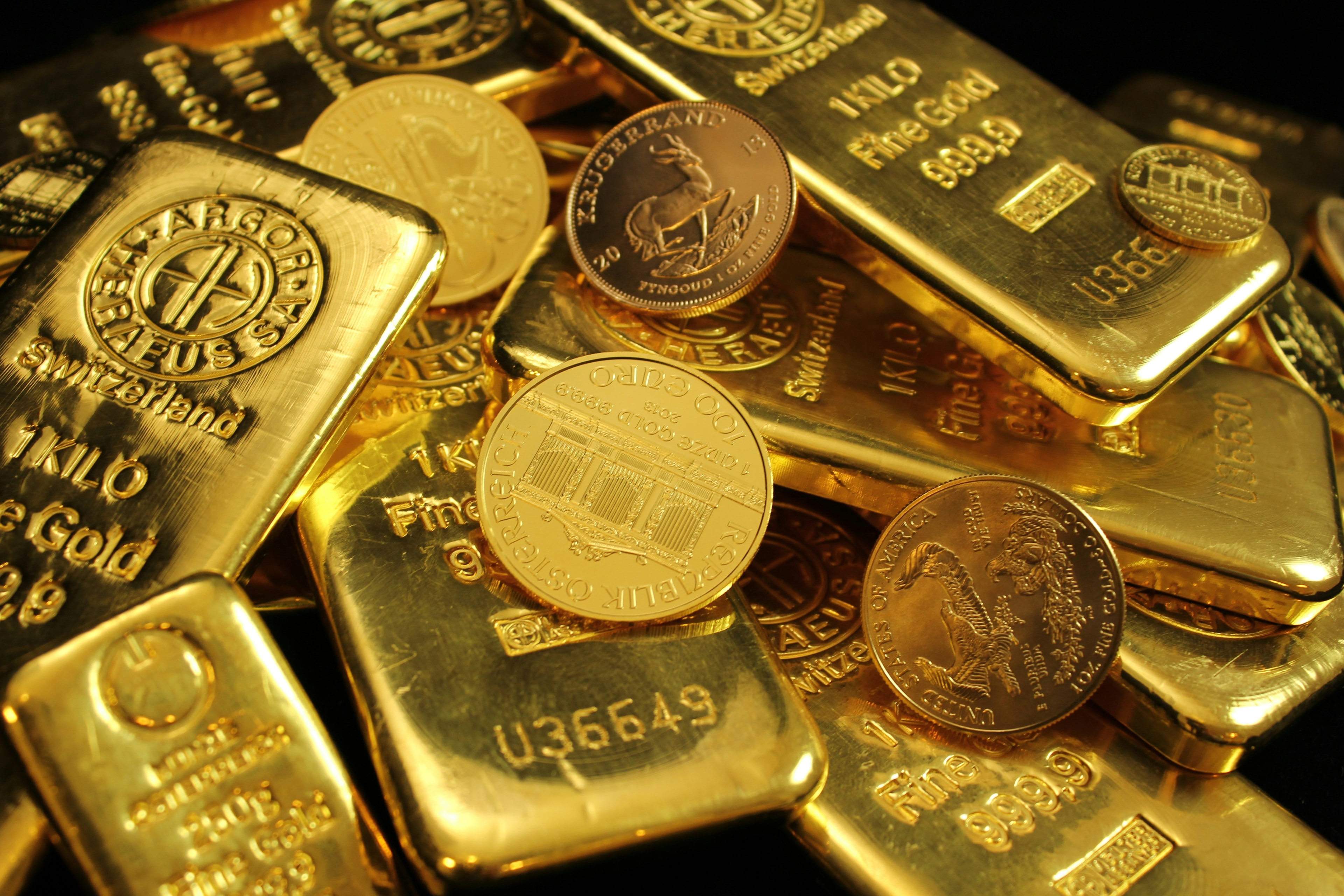 placera-nyabilder-guld - unspalsh.jpg