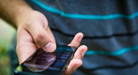 placera-telefon-mobil-Foto-Cafnr-CC.jpg